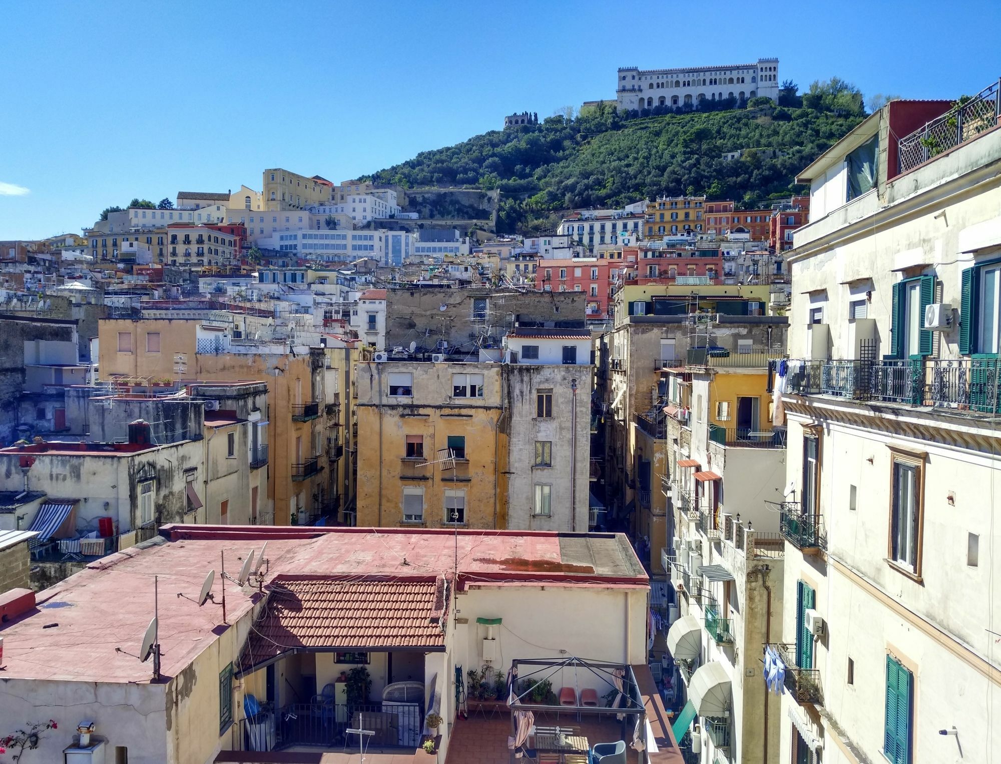 Sui Tetti Di Napoli Hotel Exterior foto